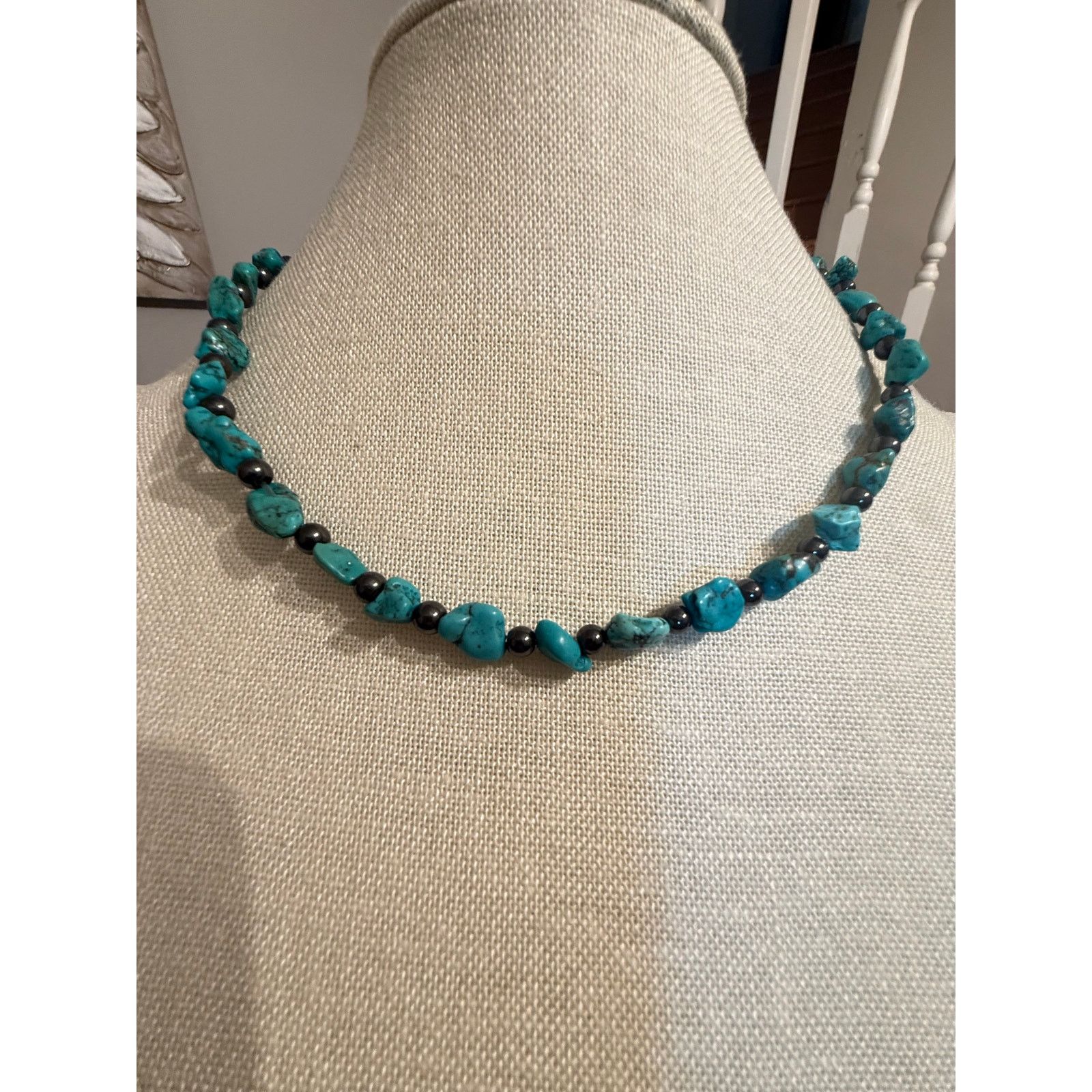 Other Vintage Turquoise Style Beaded Necklace 17.5” Magnetic Clasp Size ONE SIZE - 1 Thumbnail