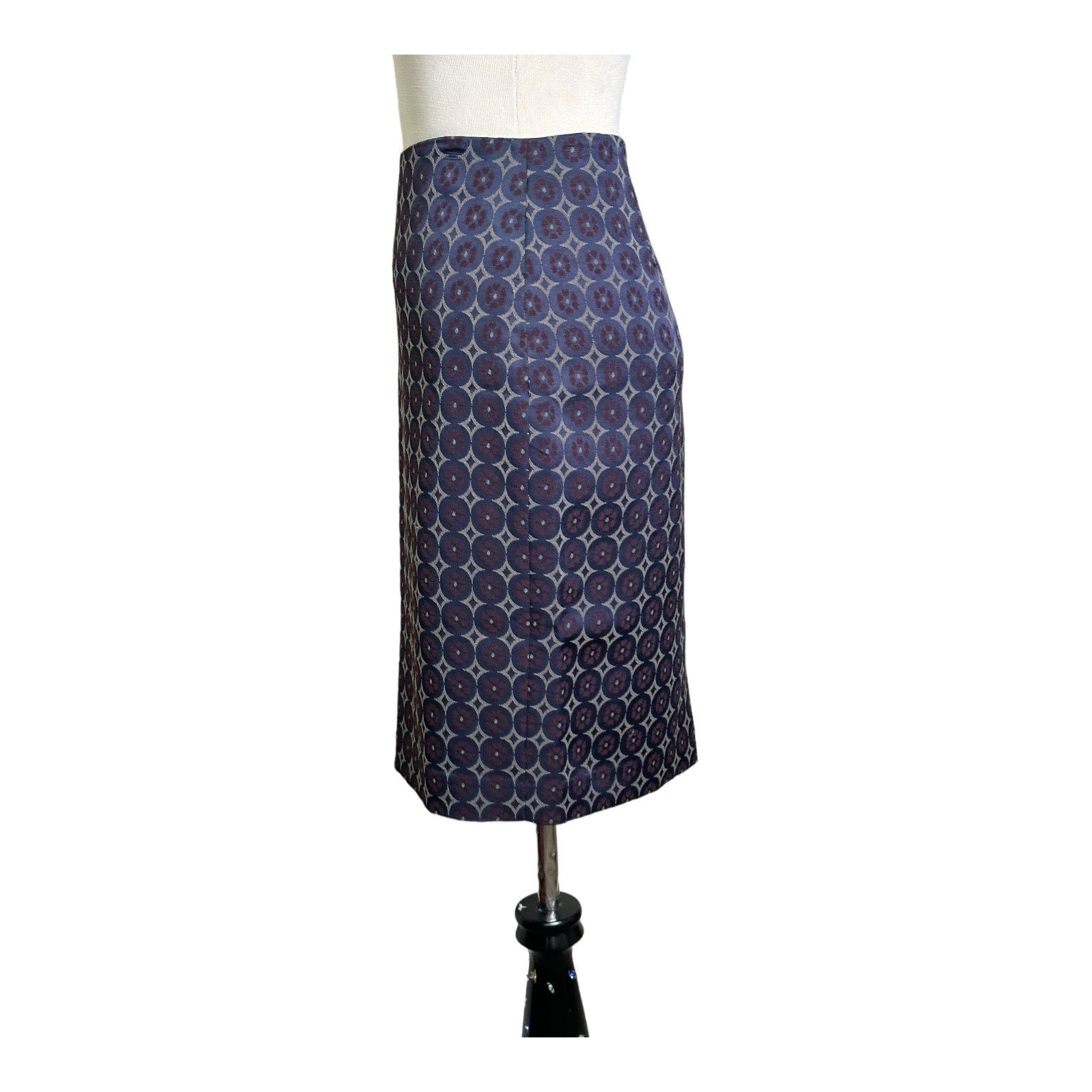 Ann Taylor ANN TAYLOR Navy Blue Red Floral Geo Circle Pencil Skirt SZ 4 Size 30" / US 8 / IT 44 - 9 Thumbnail