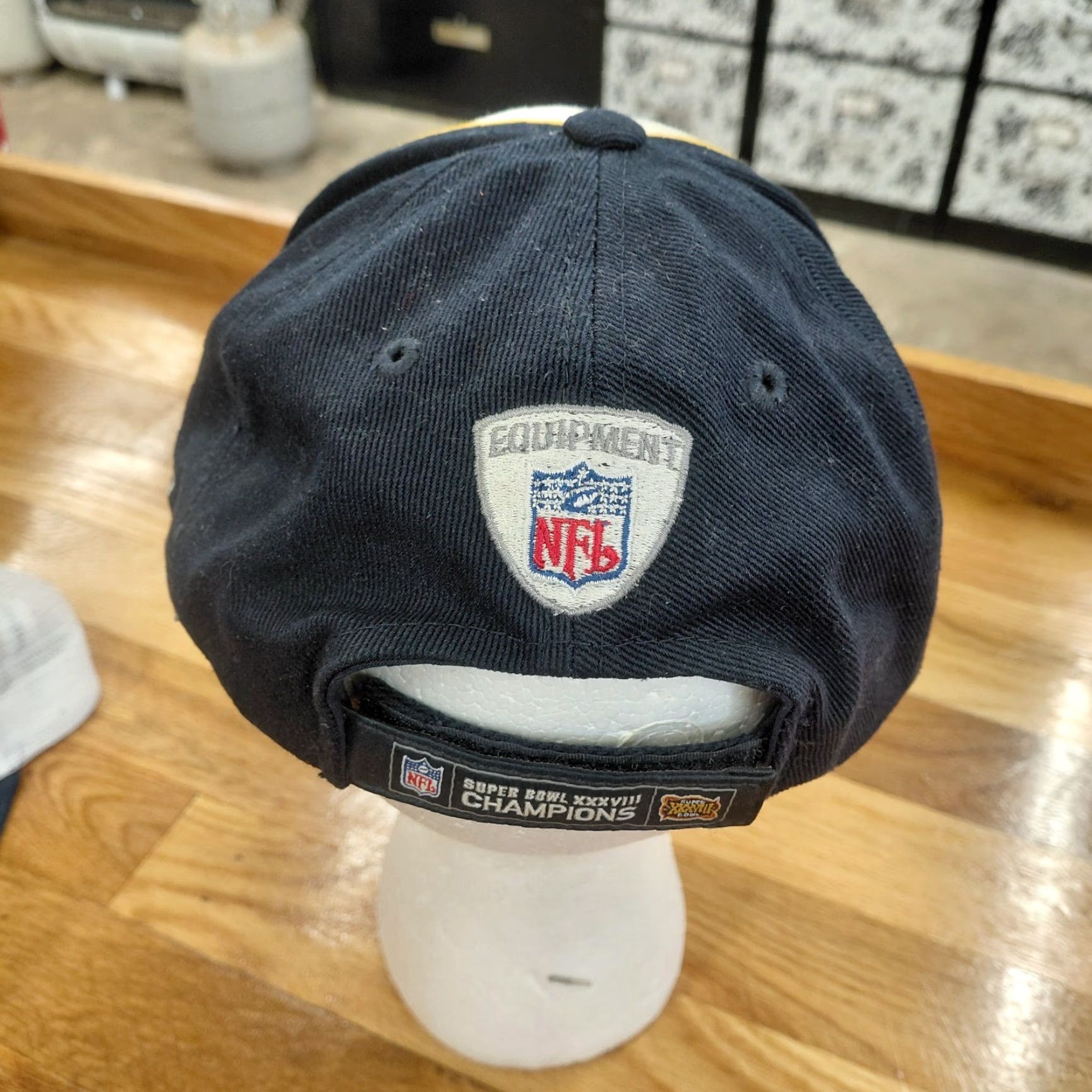 Reebok VINTAGE New England Patriots Reebok NFL Hat 2004 Super Bowl XXXVIII 38 Champions Baseball Cap Sports NFL Hat Size ONE SIZE - 4 Thumbnail