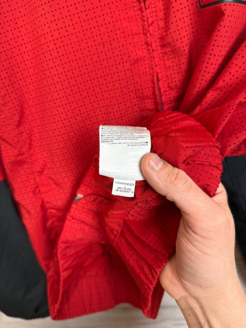 Nike Vintage 00s Nike Manchester United Track Jacket Red Mens Size US L / EU 52-54 / 3 - 8 Thumbnail