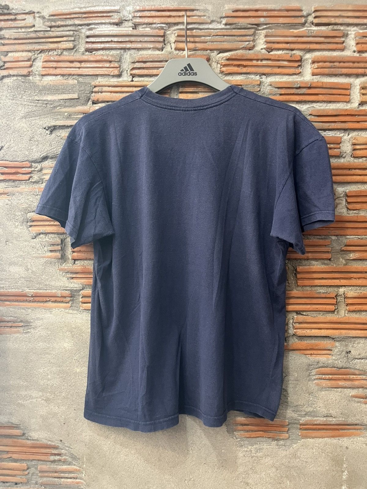 Vintage Vintage IRELAND Y2K Souvir Skateboard Shop 00’s Tshirt Size US M / EU 48-50 / 2 - 7 Thumbnail