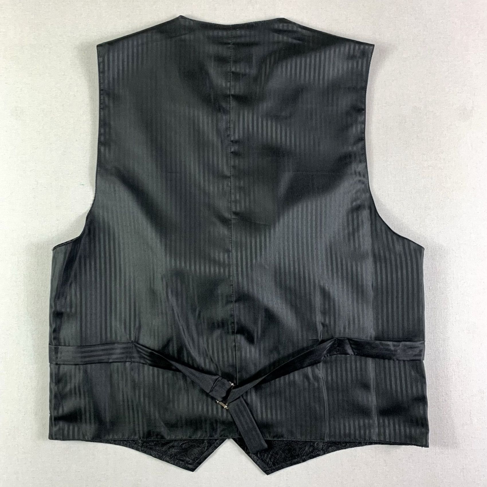 Scully Scully Vest Men’s Medium Black Paisley NWT Western Cowboy Ranchwear Vest M Black Paisley Western Size M Mens Button Up Size US M / EU 48-50 / 2 - 6 Thumbnail