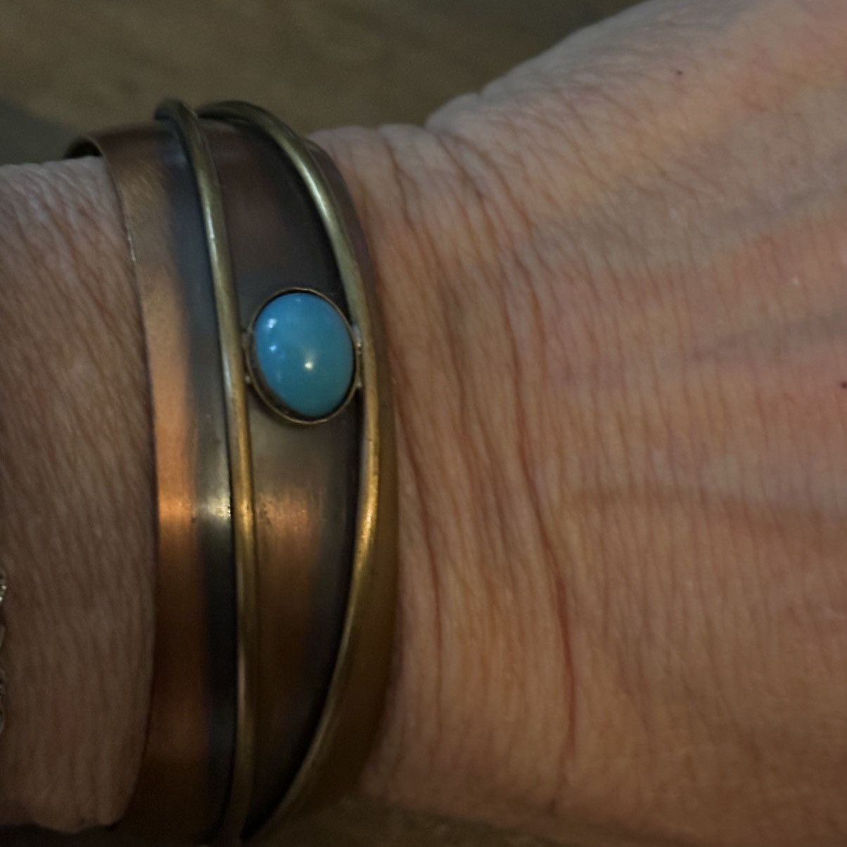 Vintage Vintage copper cuff bracelet with turquoise cabochon Size ONE SIZE - 5 Thumbnail