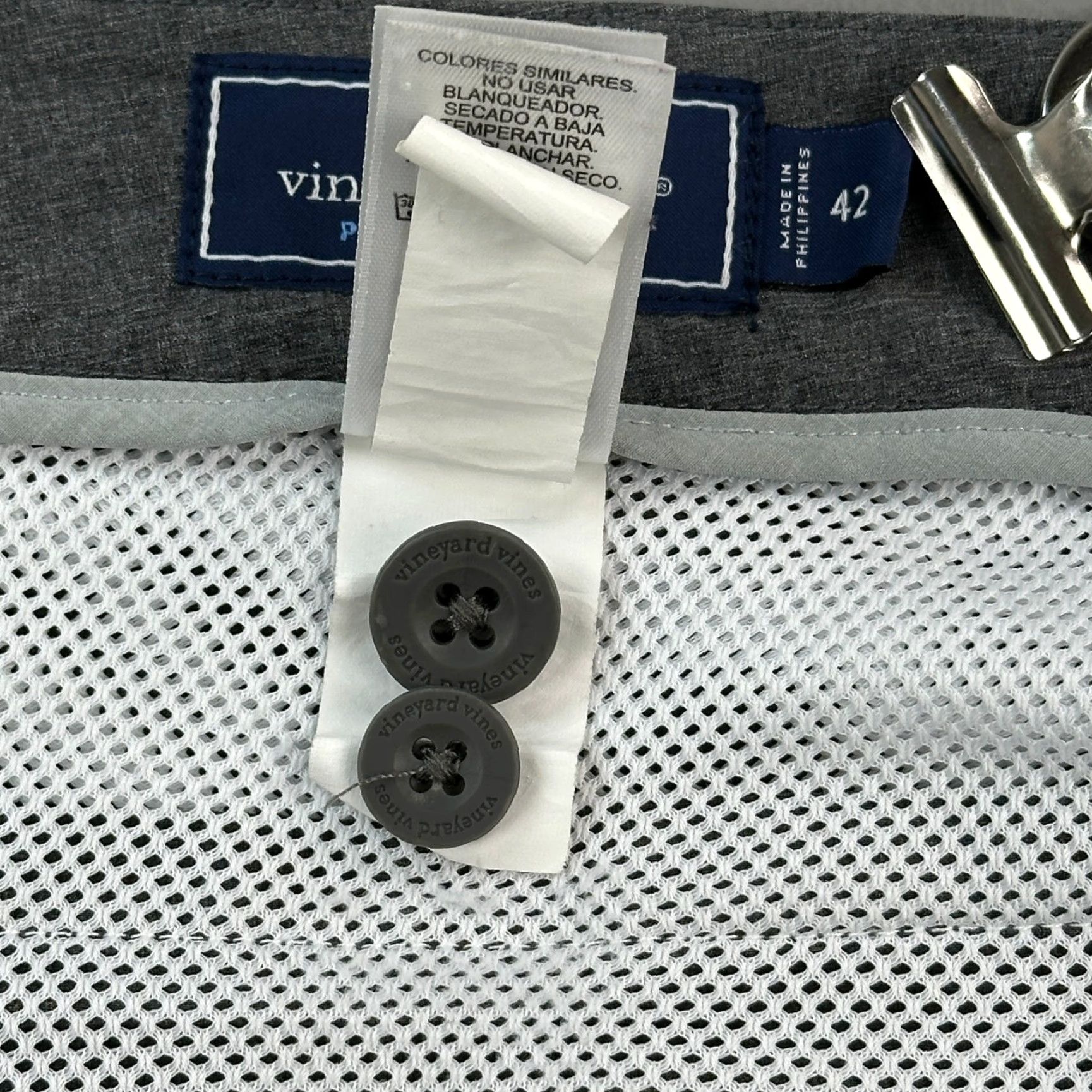 Vineyard Vines Vineyard Vines Performance Breaker Shorts Mens 42 Gray Stretch Golf Casual Chino Short with Pockets Zipper Logo Size US 42 / EU 58 - 5 Thumbnail