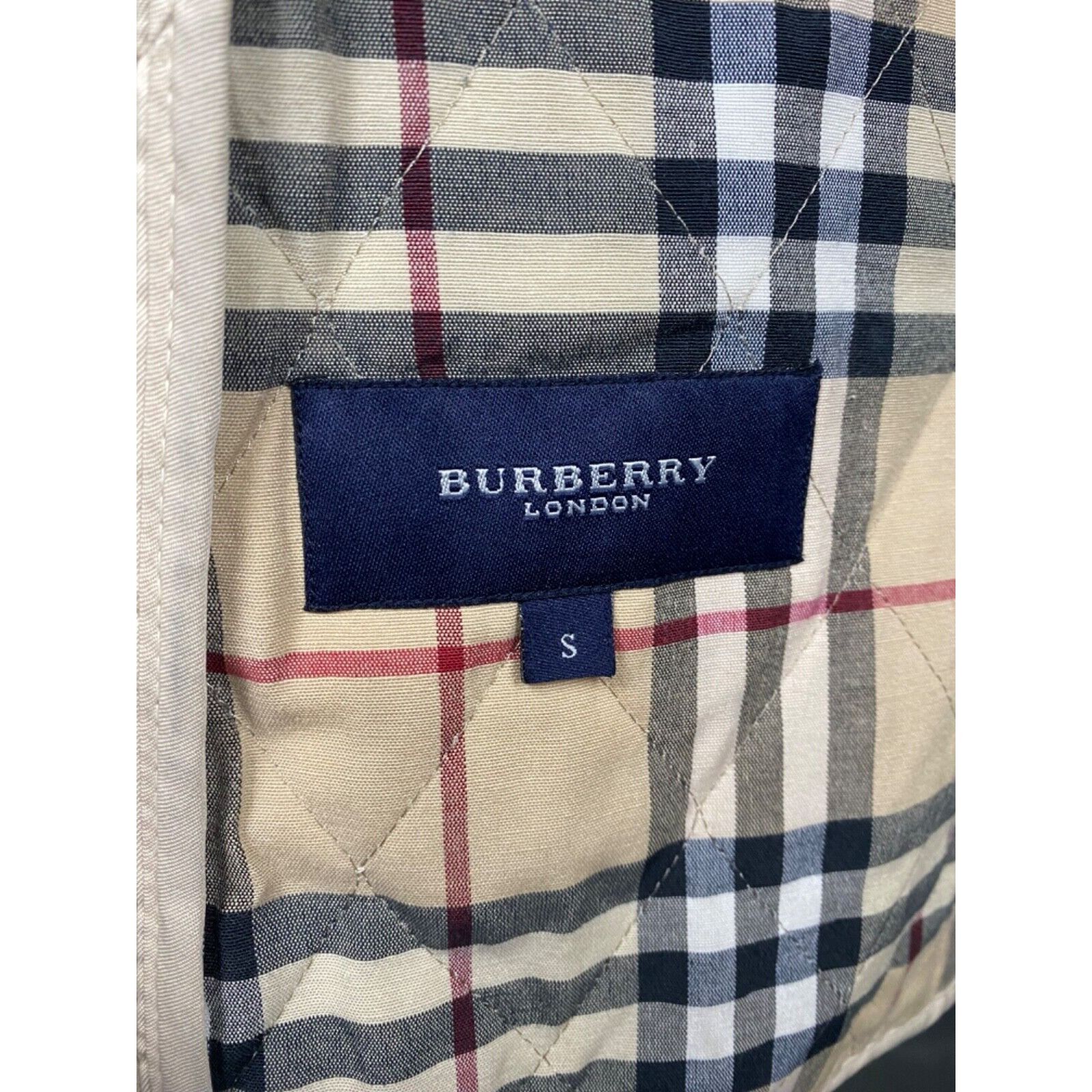 Burberry Burberry Nova Check Lining Women's Beige Quilted Jacket Size Size S / US 4 / IT 40 - 11 Thumbnail
