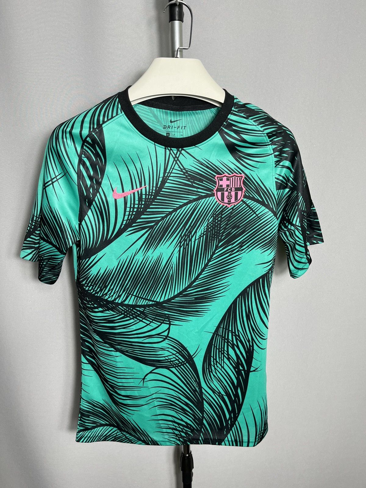 Nike BARCELONA 2020 2021 PRE MATCH TRAINING SHIRT JERSEY NIKE Size US S / EU 44-46 / 1 - 1 Thumbnail