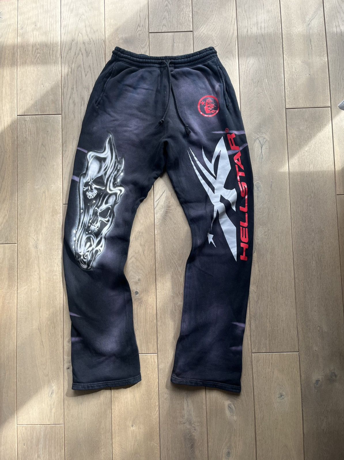 HELLSTAR Airbrushed Skull Sweatpants (Flare Bottom) Size US 34 / EU 50 - 1 Thumbnail