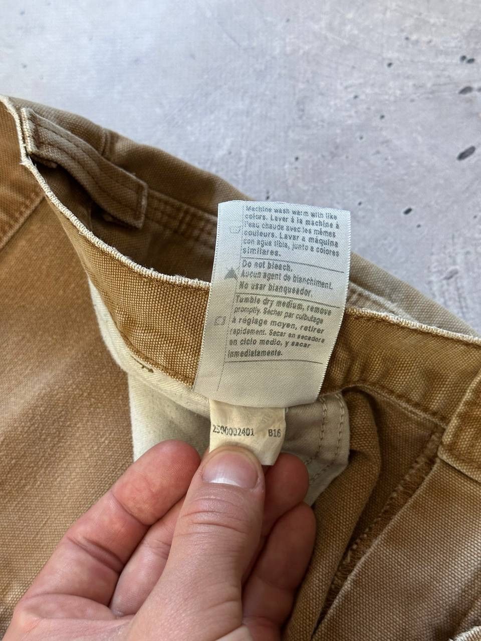 Carhartt × Vintage Carhartt Vintage Baggy Fit Faded Jeans Size US 34 / EU 50 - 13 Thumbnail