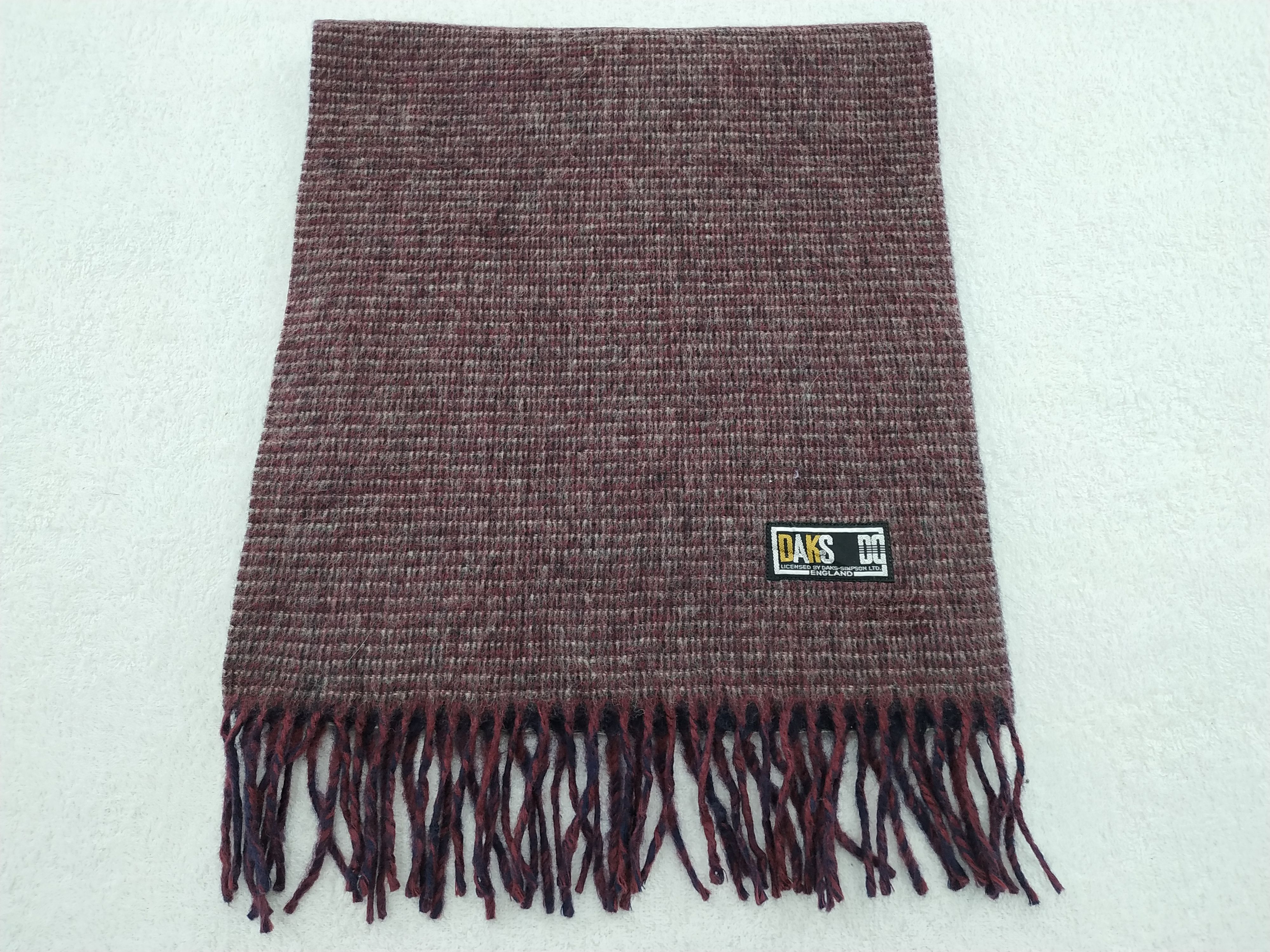 DAKS Vintage Daks Scarf/Muffler/Neckwear MF425A Size ONE SIZE - 1 Thumbnail