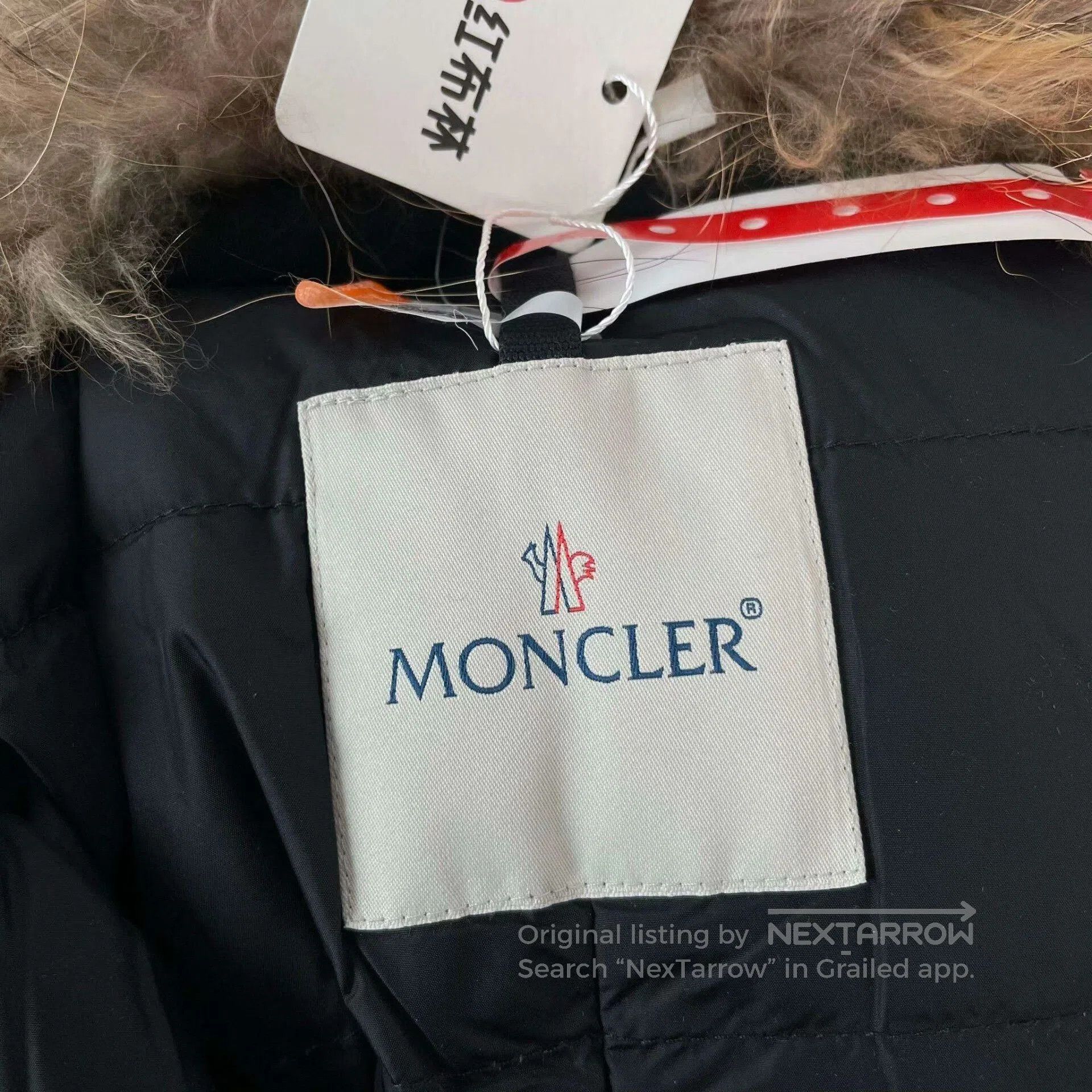 Moncler Moncler Black Fox Fur Collar Down Jacket. Size S / US 4 / IT 40 - 3 Thumbnail