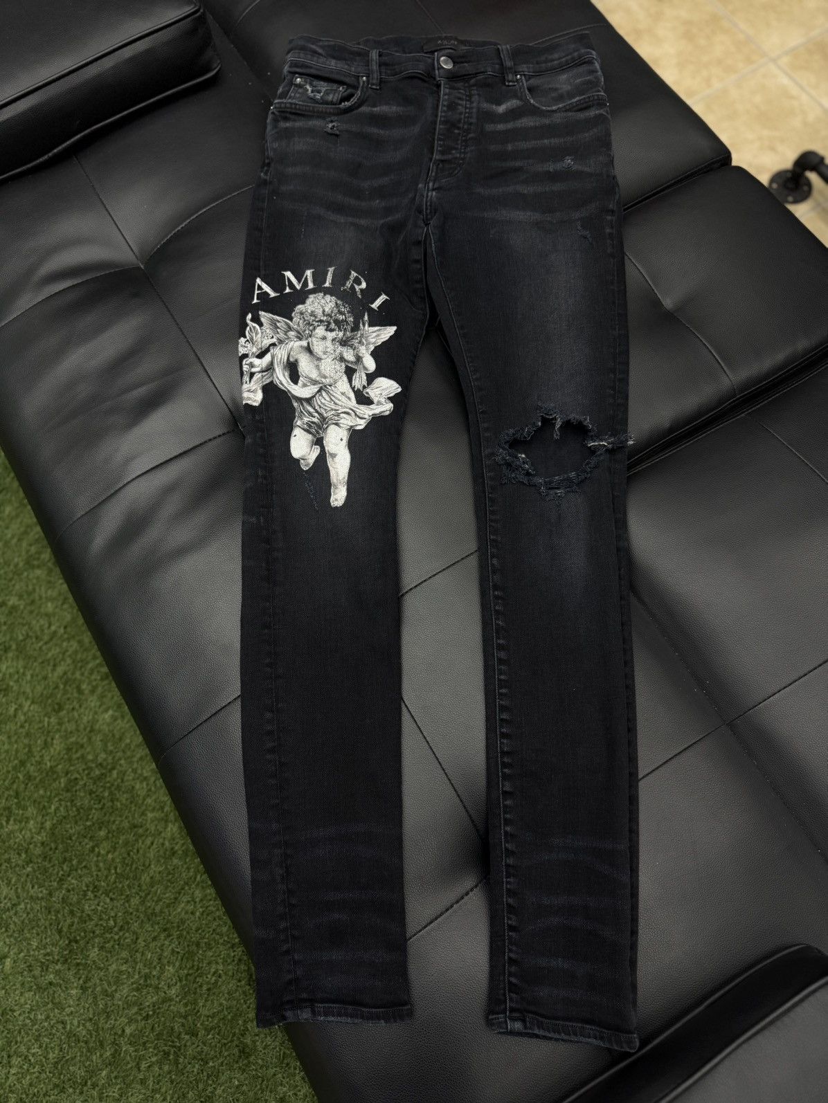 Amiri Amiri Skinny Jeans Angel Leg Logo RARE Size 33 Size US 32 / EU 48 - 1 Thumbnail