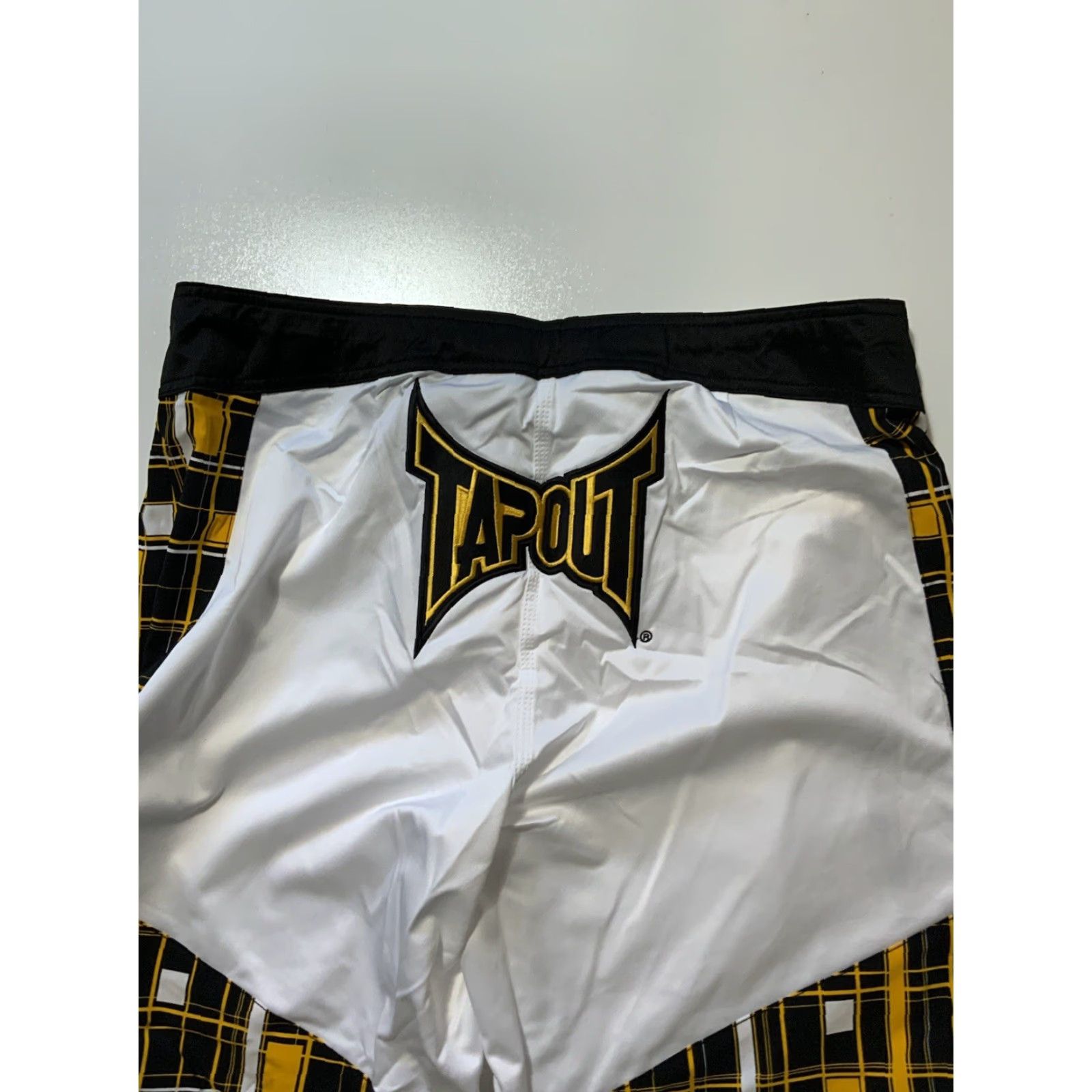 Tapout NWOT Tapout The Ultimate Fighter UFC Team Josh Koscheck Board Shorts Sz 40 Men White Black Gold Board Mens 40 White Black Gold Size US 40 / EU 56 - 8 Thumbnail
