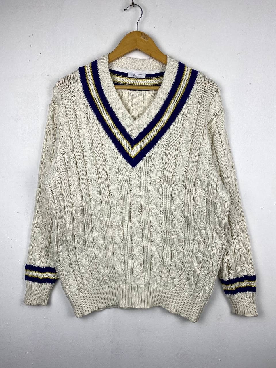 United Arrows beauty and youth by united arrows knitwear very nice design Size US XL / EU 56 / 4 - 1 Thumbnail