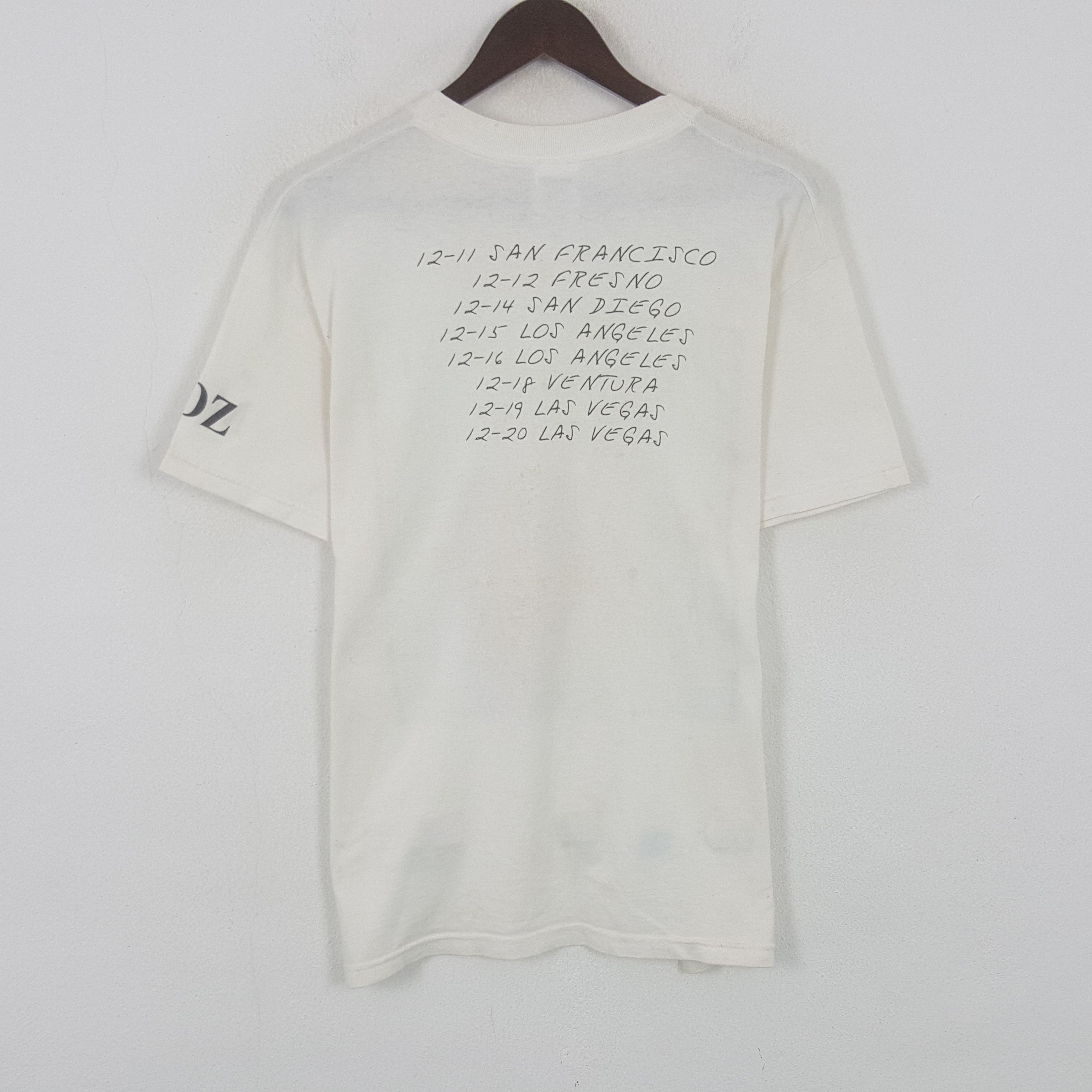 Band Tees Vintage Morrisey MOZ English Singer Songwriter Tshirt Size US M / EU 48-50 / 2 - 3 Thumbnail