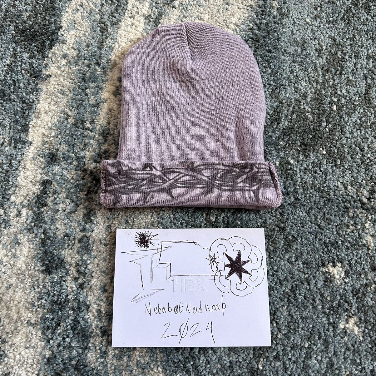 4x1111 DTG CROWN BEANiE thorns halloween mauve brown taupe Size ONE SIZE - 4 Thumbnail