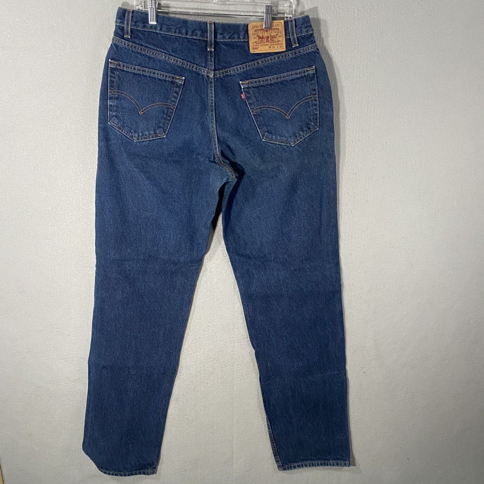 Levi's Vtg Levis 550 Relaxed Fit Denim Blue Jeans USA Mens 36x36 Size US 36 / EU 52 - 1 Thumbnail