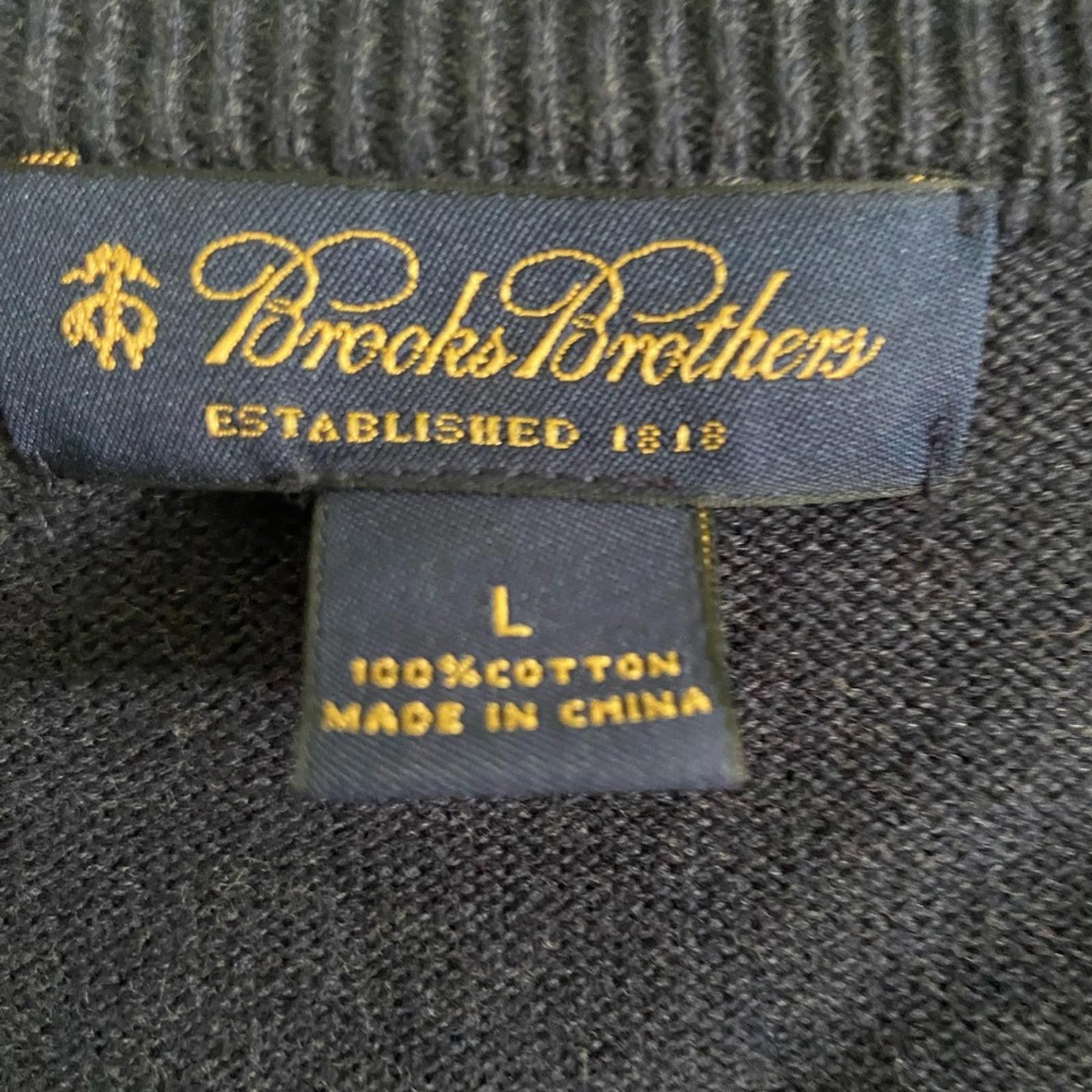 Brooks Brothers Brooks Brothers Cotton Blue V Neck Sweater Vest Men’s Size s Size US L / EU 52-54 / 3 - 3 Thumbnail
