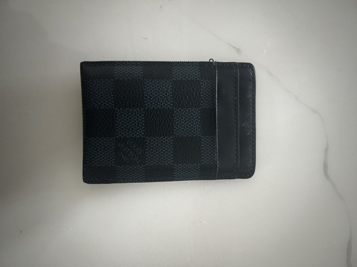 Louis Vuitton Louis Vuitton Wallet Size ONE SIZE - 1 Thumbnail