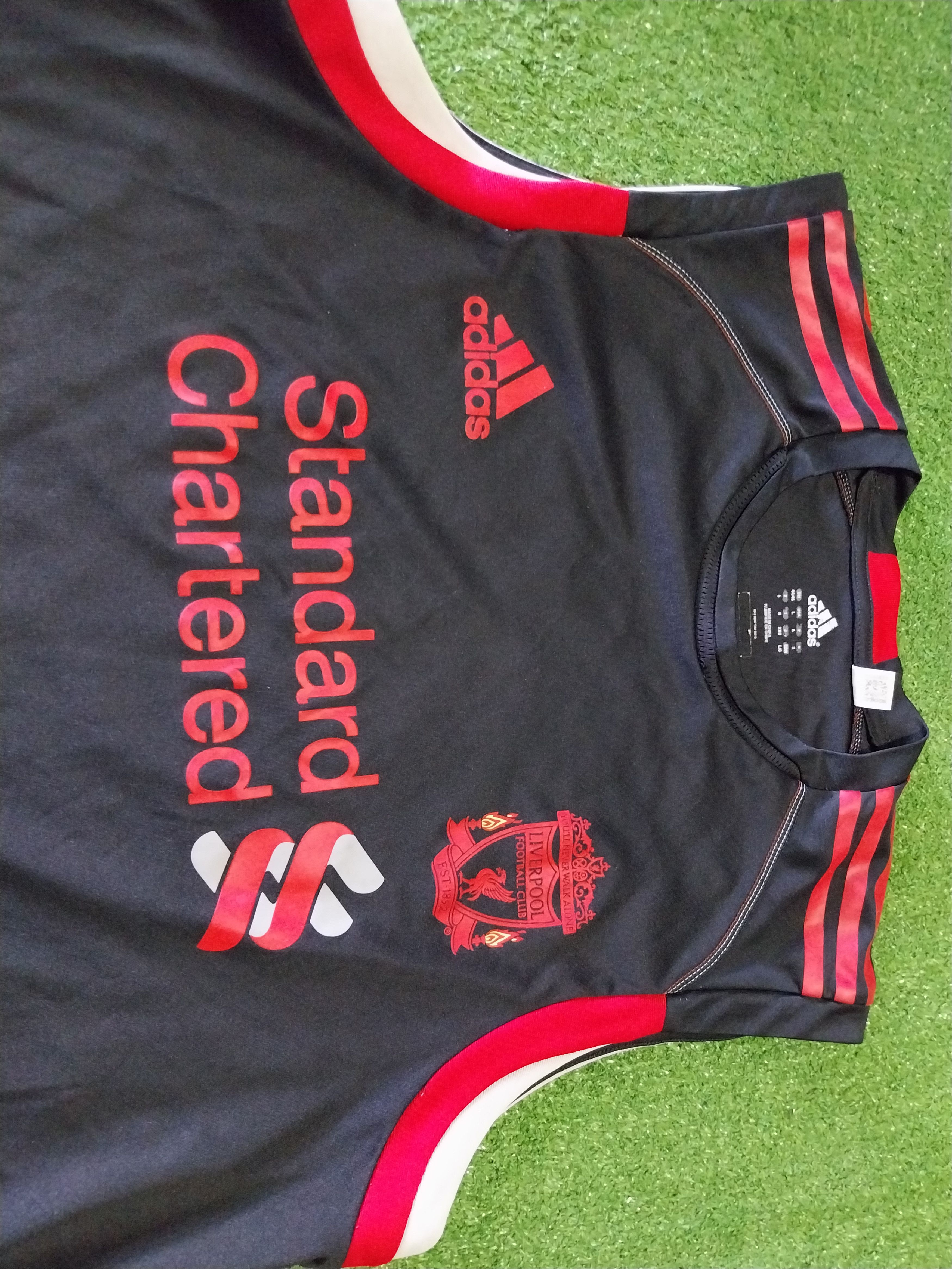 Adidas Liverpool training sleeveless 2010 jersey football Size US L / EU 52-54 / 3 - 3 Thumbnail