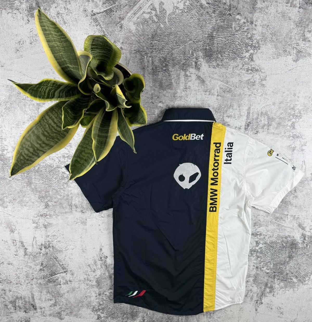 Bomboogie Vintage Bomboogie Formula 1 F1 Motorrad Button NEW Shirt Tee Size US S / EU 44-46 / 1 - 2 Thumbnail