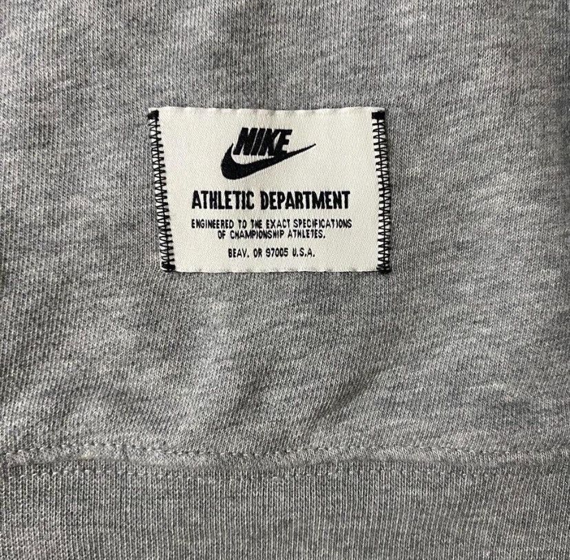 Nike Vintage Nike Crewneck Sweater Size US M / EU 48-50 / 2 - 4 Thumbnail