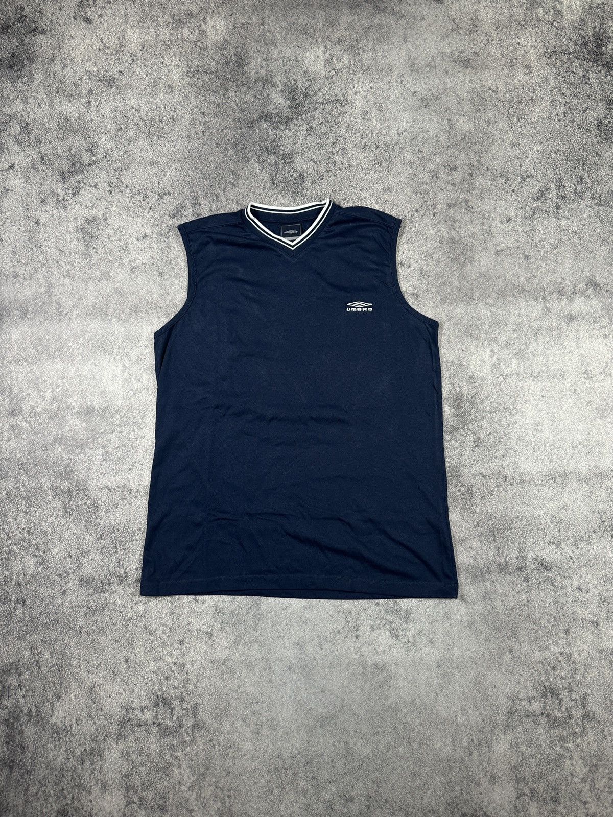 Umbro Vintage Umbro Logo Tank Top Streetwear Style Rare Casual M Size US M / EU 48-50 / 2 - 1 Thumbnail