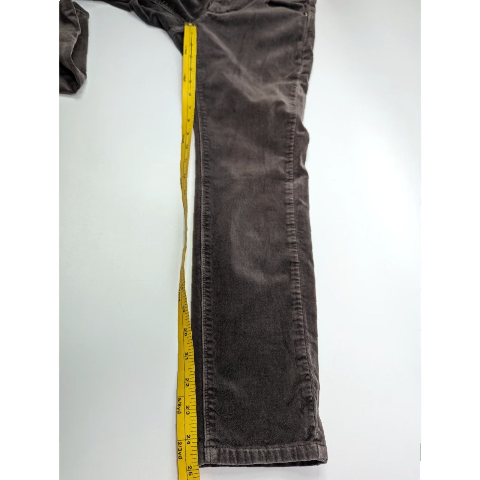 J. Jill J. Jill Velveteen Slim Leg Jeans Gray Size 2 Casual Workwear 5-Pocket Stretch Pants Slim Leg Womens Jeans, Gray, Cotton Blend Size 26" / US 2 / IT 38 - 6 Thumbnail