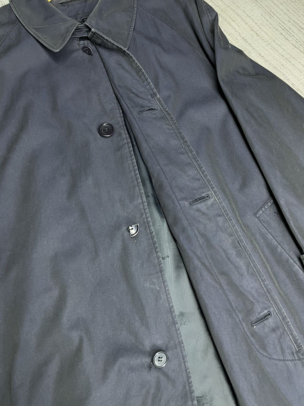 Yves Saint Laurent a98 Vintage Yves Saint Laurent Tranch coats Size US L / EU 52-54 / 3 - 18 Thumbnail