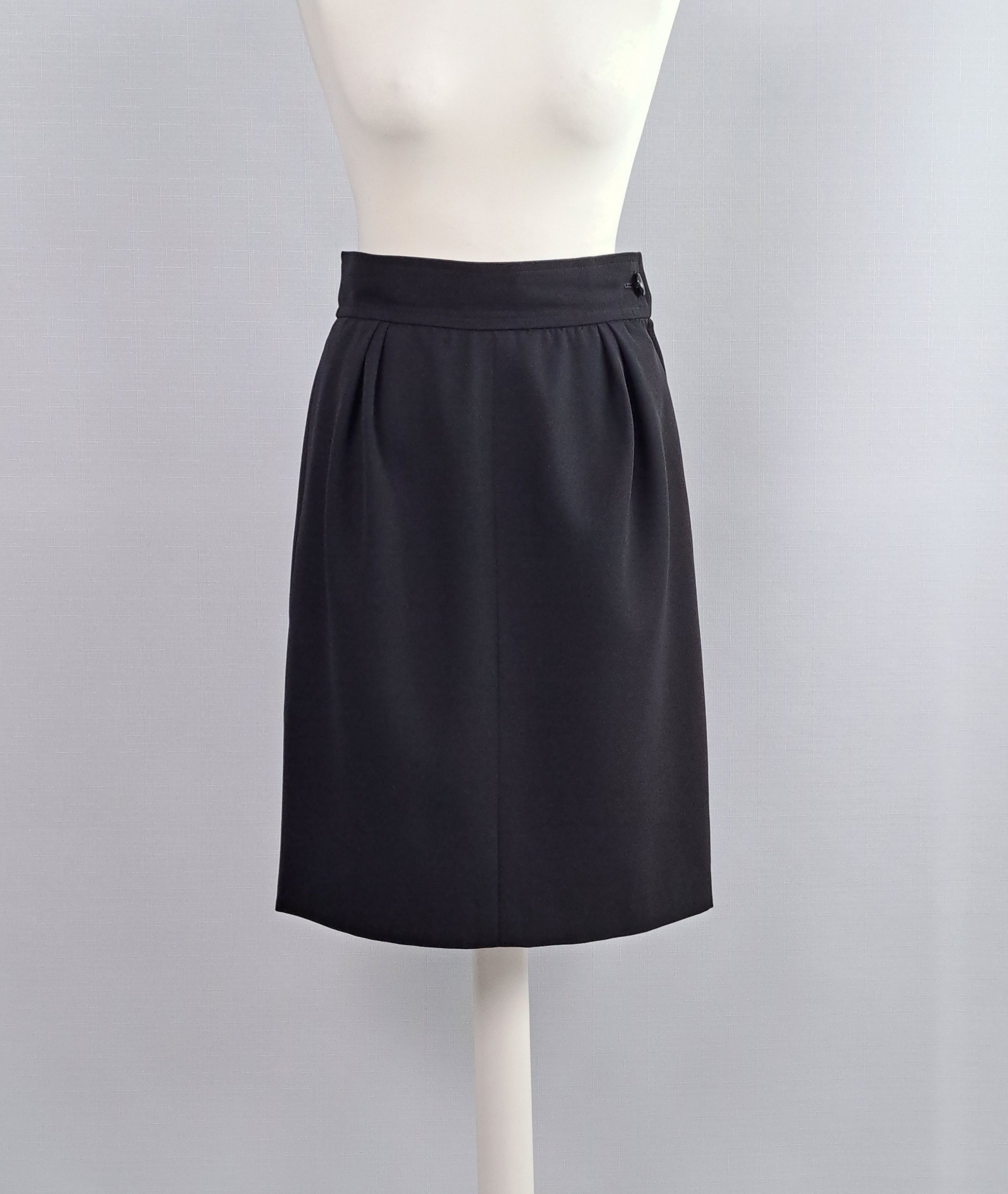Yves Saint Laurent Yves Saint Laurent vintage black skirt. Size 42 Size 30" / US 8 / IT 44 - 1 Thumbnail