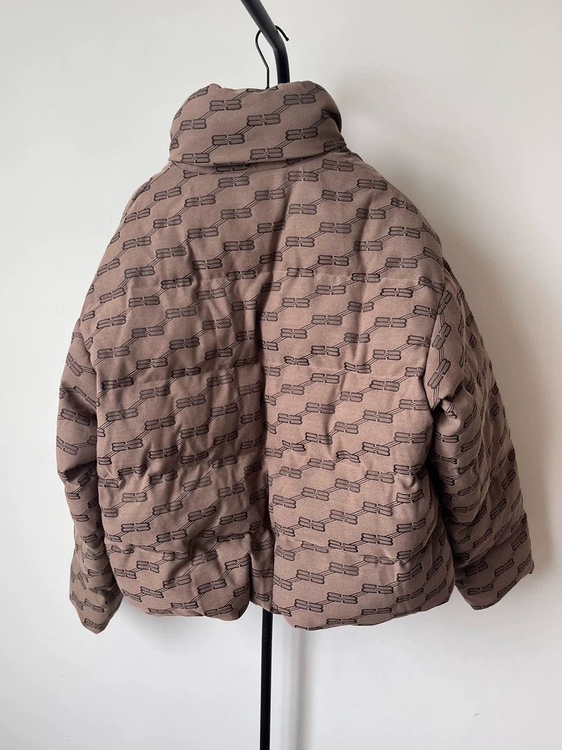 Balenciaga Balenciaga size 52 Letter Logo Full Print Standing Collar S Size US S / EU 44-46 / 1 - 2 Thumbnail
