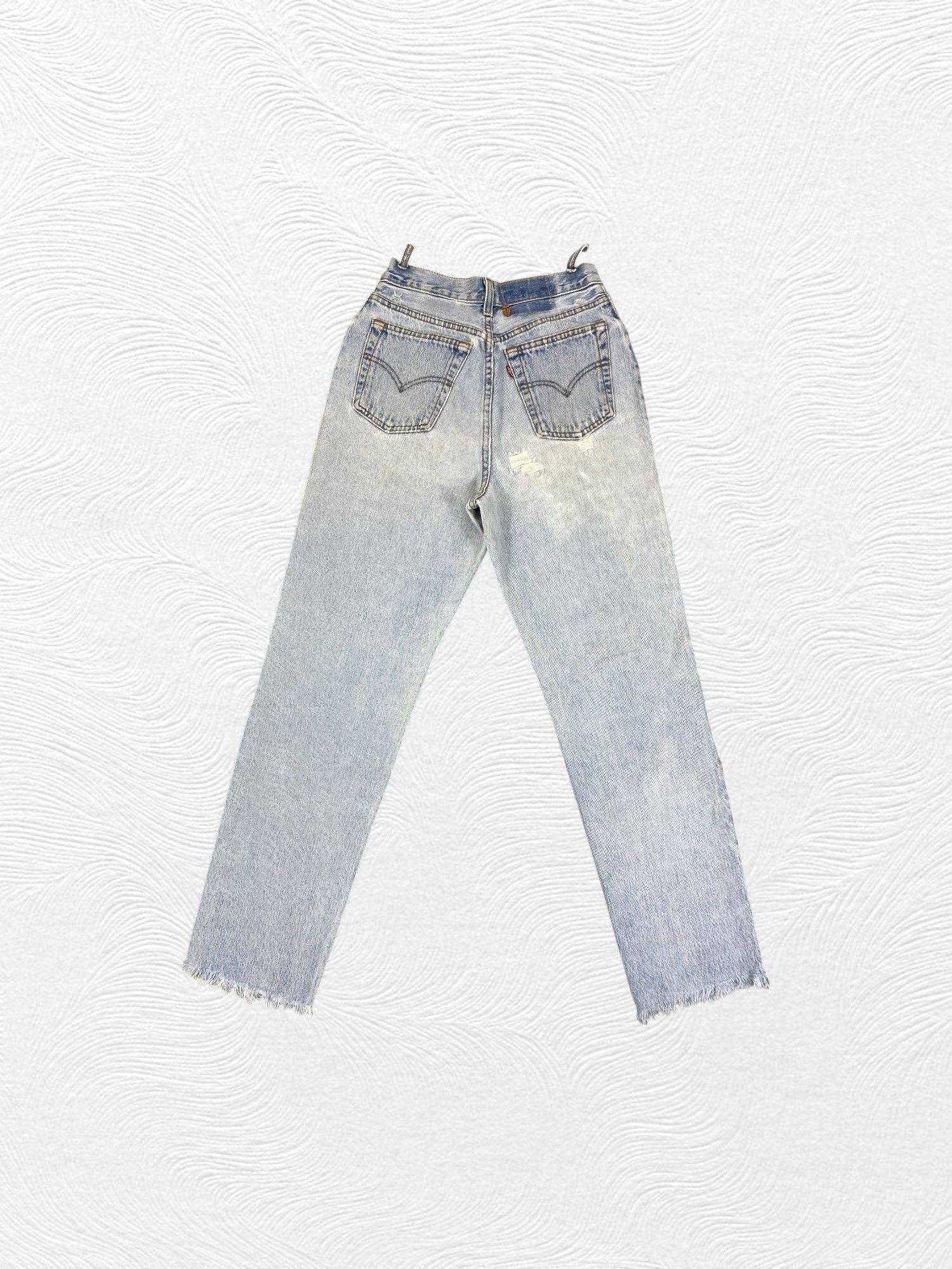 Levi's 90's Light Blue Wash Vintage Levi's 501 USA 25x28 -JN1598 Size US 26 / EU 42 - 2 Thumbnail