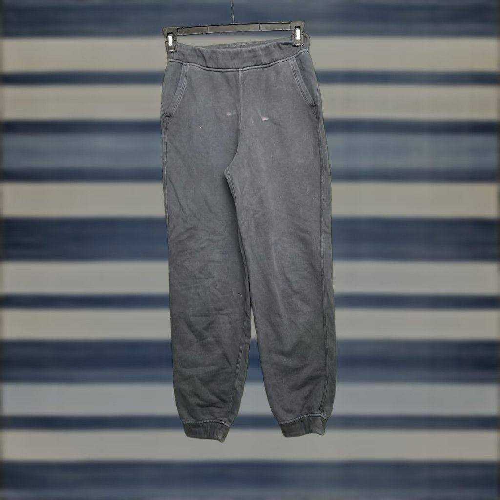 Lululemon Lululemon Womens Small Sweatpants Black Athleticwear Joggers 26x28 Inseam 28 Comfort Pockets Tapered Activewear Size 28" / US 6 / IT 42 - 1 Thumbnail