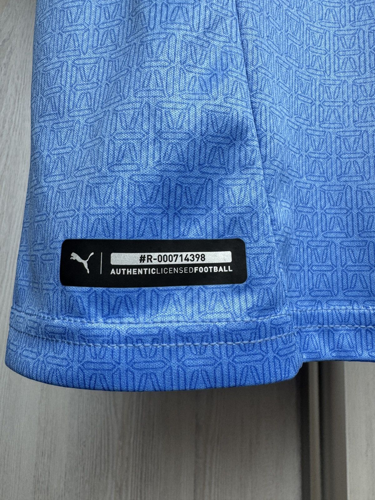Puma MANCHESTER CITY PUMA 2021 2022 HOME FOOTBALL JERSEY SOCCER Size US M / EU 48-50 / 2 - 4 Thumbnail