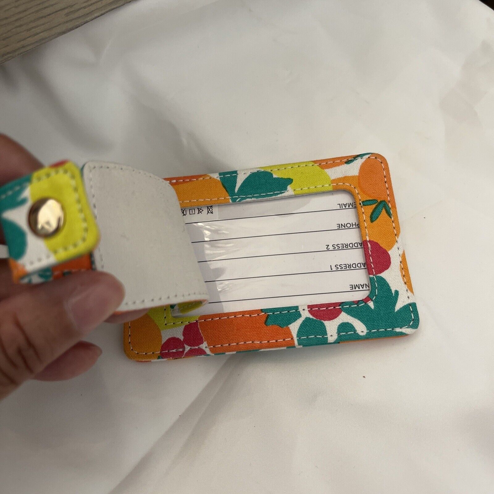 Other J. Crew Factory Printed Luggage Tag White Guava Bright Kiwi Size ONE SIZE - 2 Thumbnail