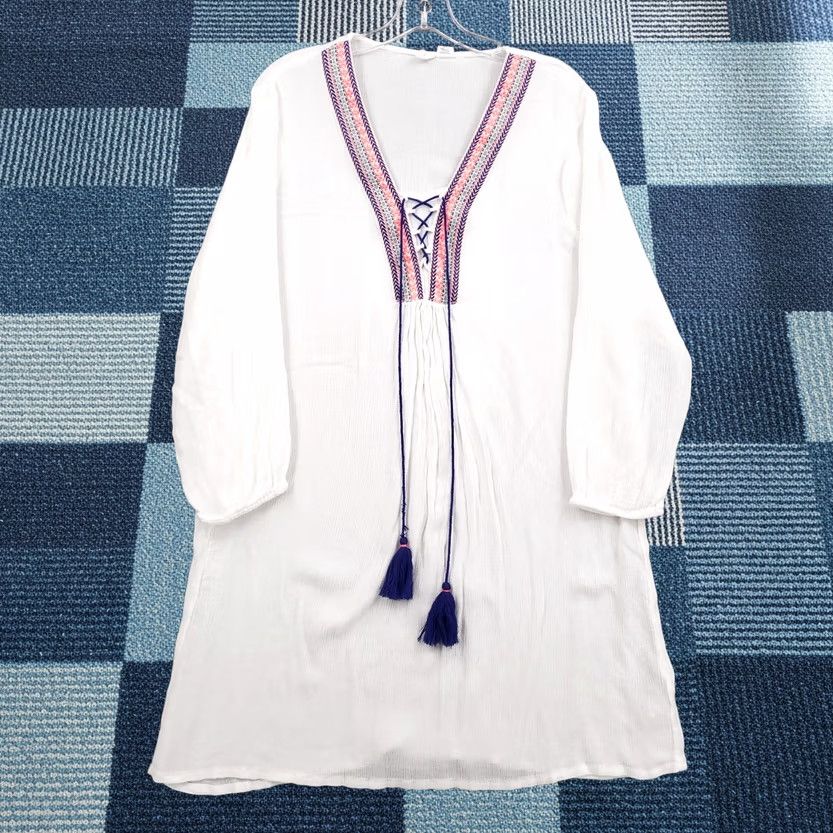 Vintage Artisan NY Shift Dress Womens XL White Embroidered Lace Up Bohemia Casual Knee Length V-Neck Satin Rayon Shirt? Size XL / US 12-14 / IT 48-50 - 1 Thumbnail