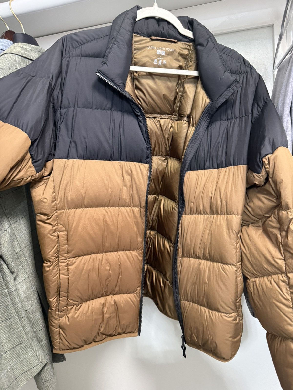 Uniqlo Uniqlo Ultra Light Down Jacket Size US L / EU 52-54 / 3 - 1 Thumbnail