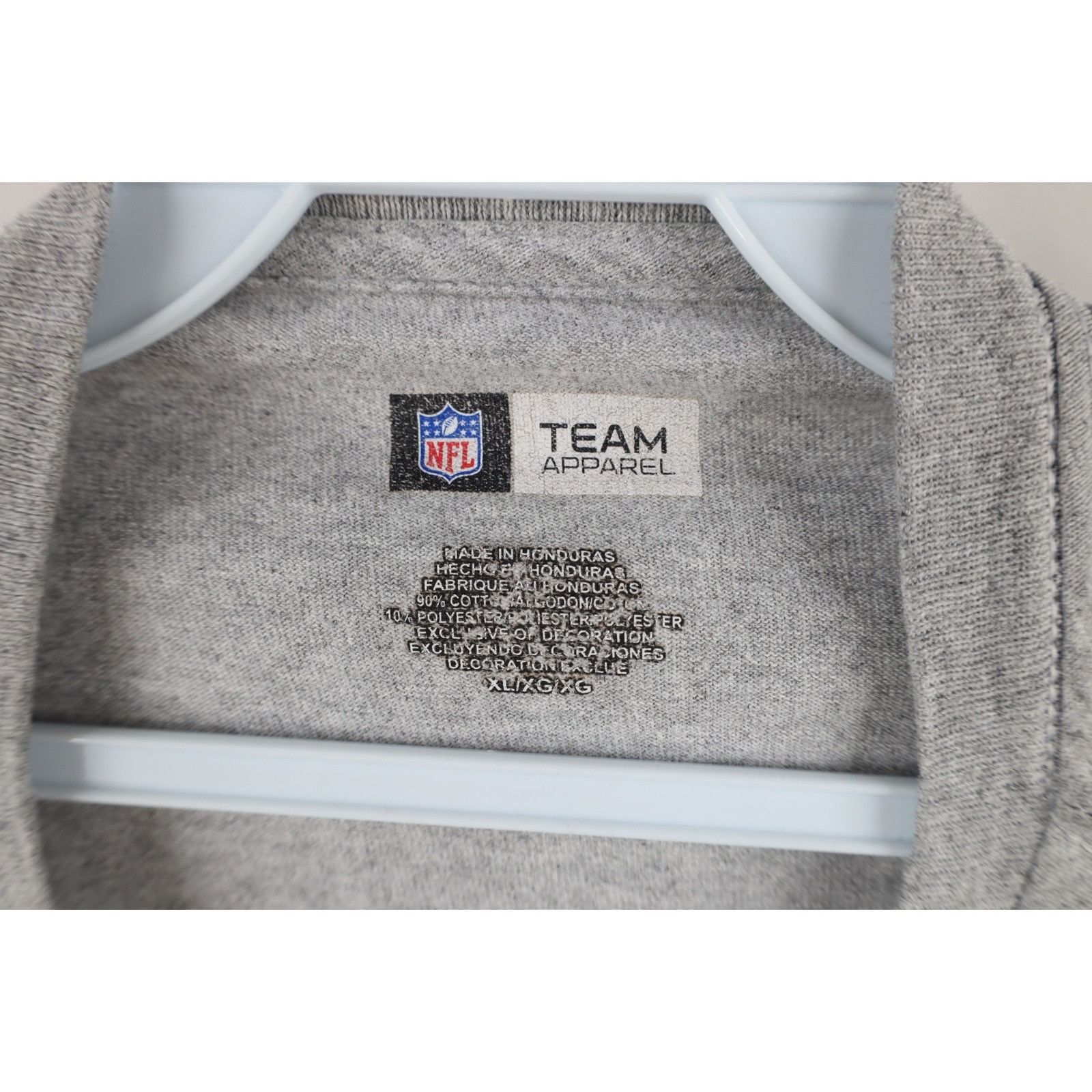 Vintage Retro Distressed Spell Out Buffalo Bills Football T-Shirt Size US XL / EU 56 / 4 - 7 Thumbnail