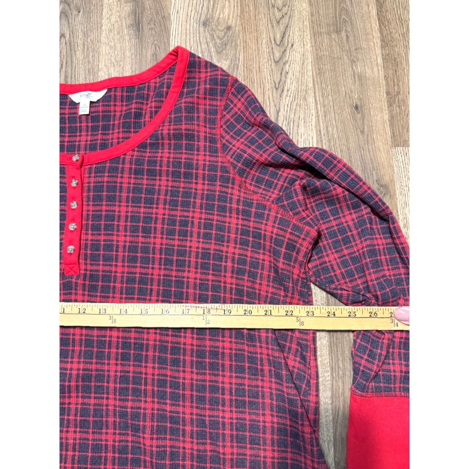 Vintage Terra & Sky Shirt Women's Plus 2X Red Black Plaid Long Sleeve 1/4 Button Shirt Womens Plus 2X Red Black Plaid Long Sleeve 1/4 Button Size XXL / US 16-18 / IT 52-54 - 6 Thumbnail