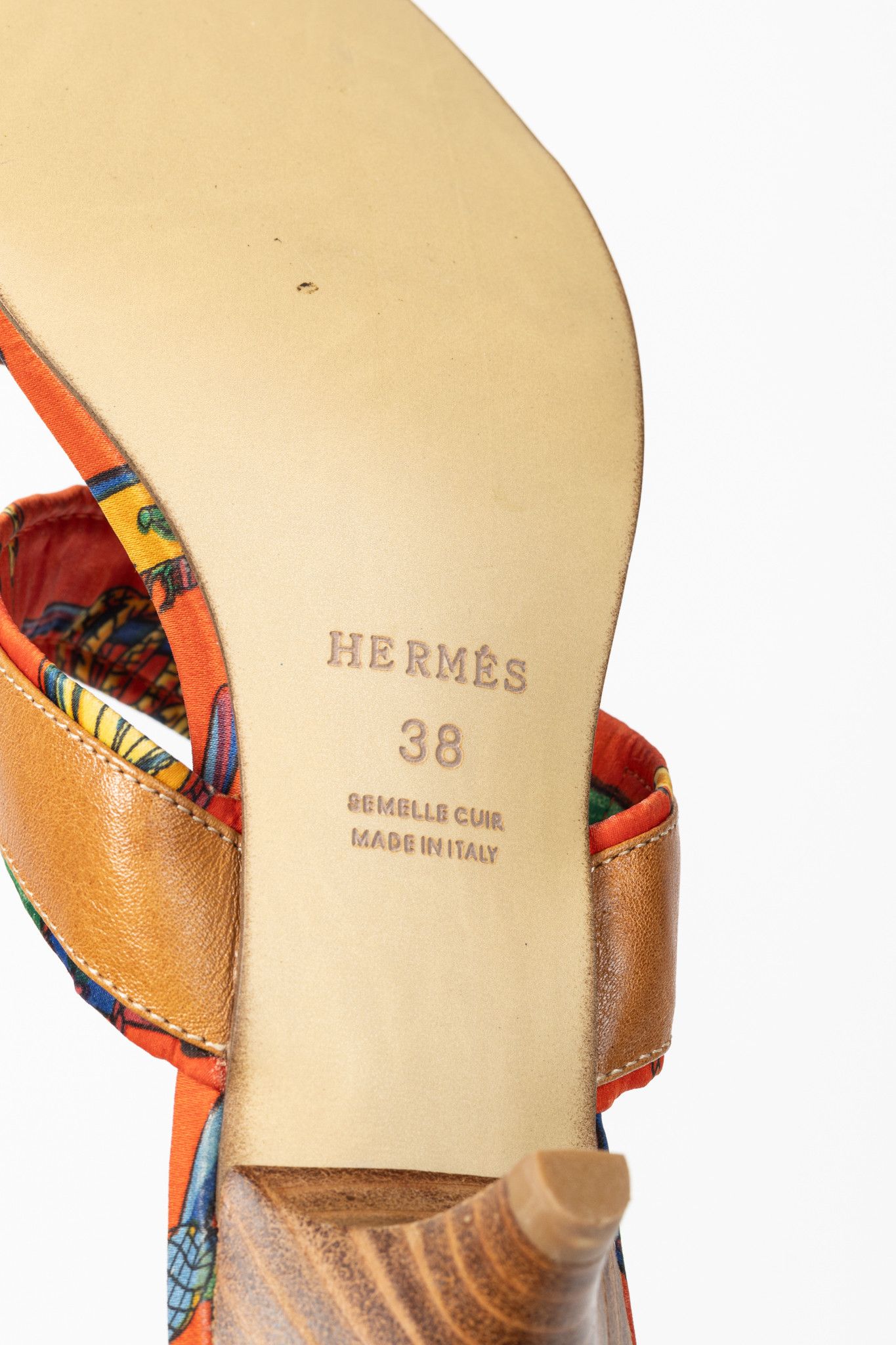 Hermes Hermes Brown Leather & Orange Printed-Silk Mule Sandals Size US 7.5 / IT 37.5 - 6 Thumbnail
