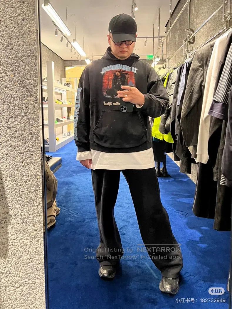 Balenciaga Balenciaga Female Celebrity Black Hoodie Size US S / EU 44-46 / 1 - 9 Thumbnail