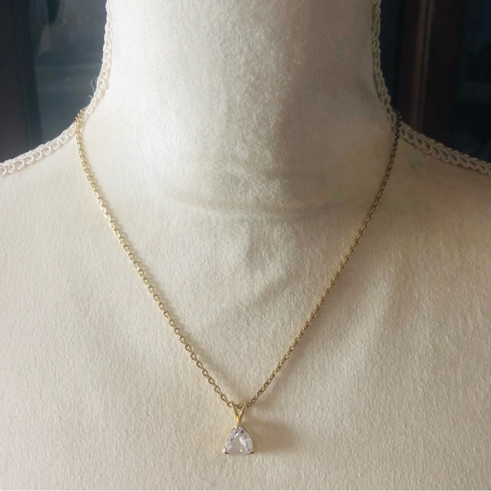 Vintage Vintage prong set triangle clear cubic zirconia necklace Size ONE SIZE - 8 Thumbnail