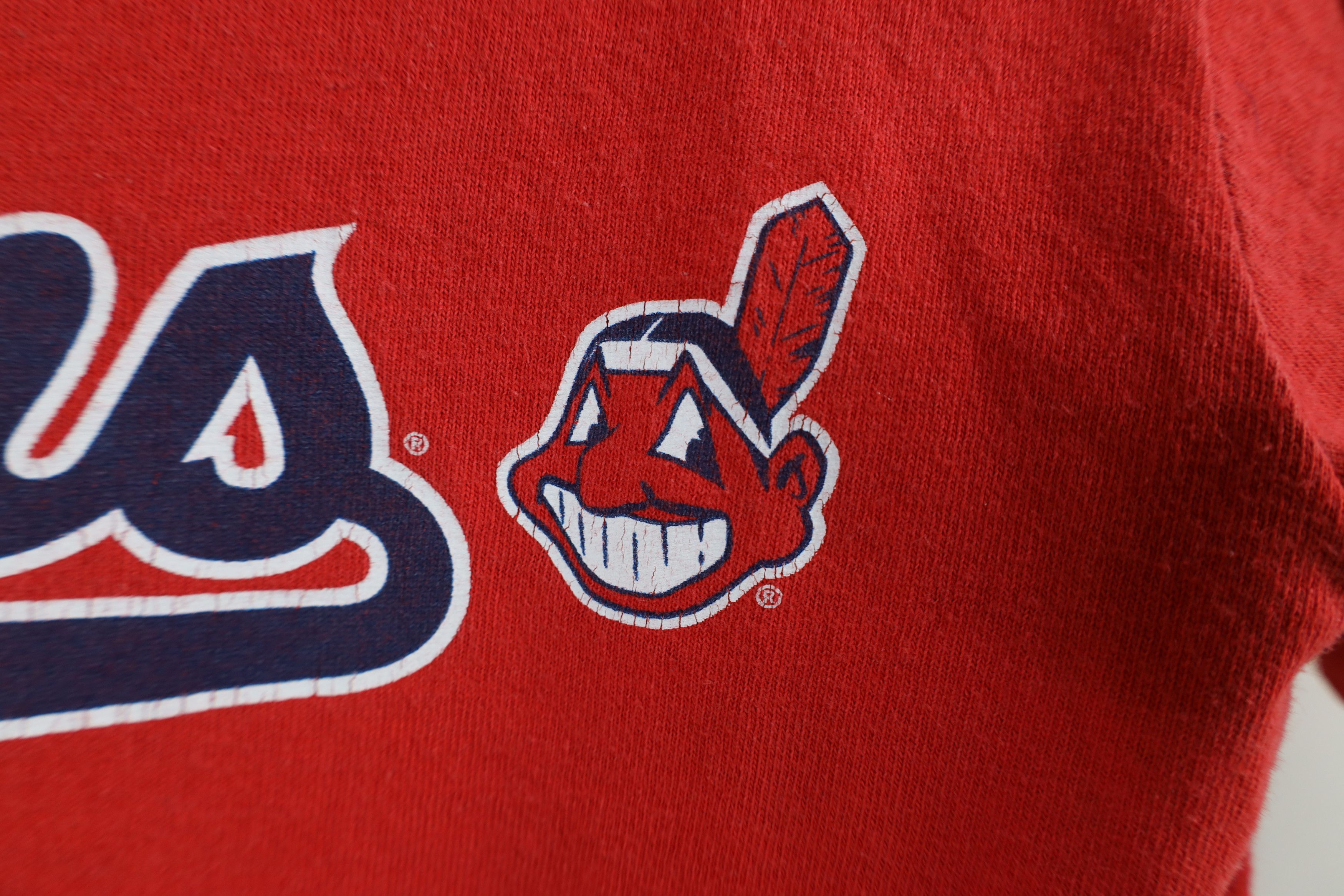 Majestic × Vintage Vintage Majestic Cleveland Indians Baseball Jersey T-Shirt Size US S / EU 44-46 / 1 - 6 Thumbnail
