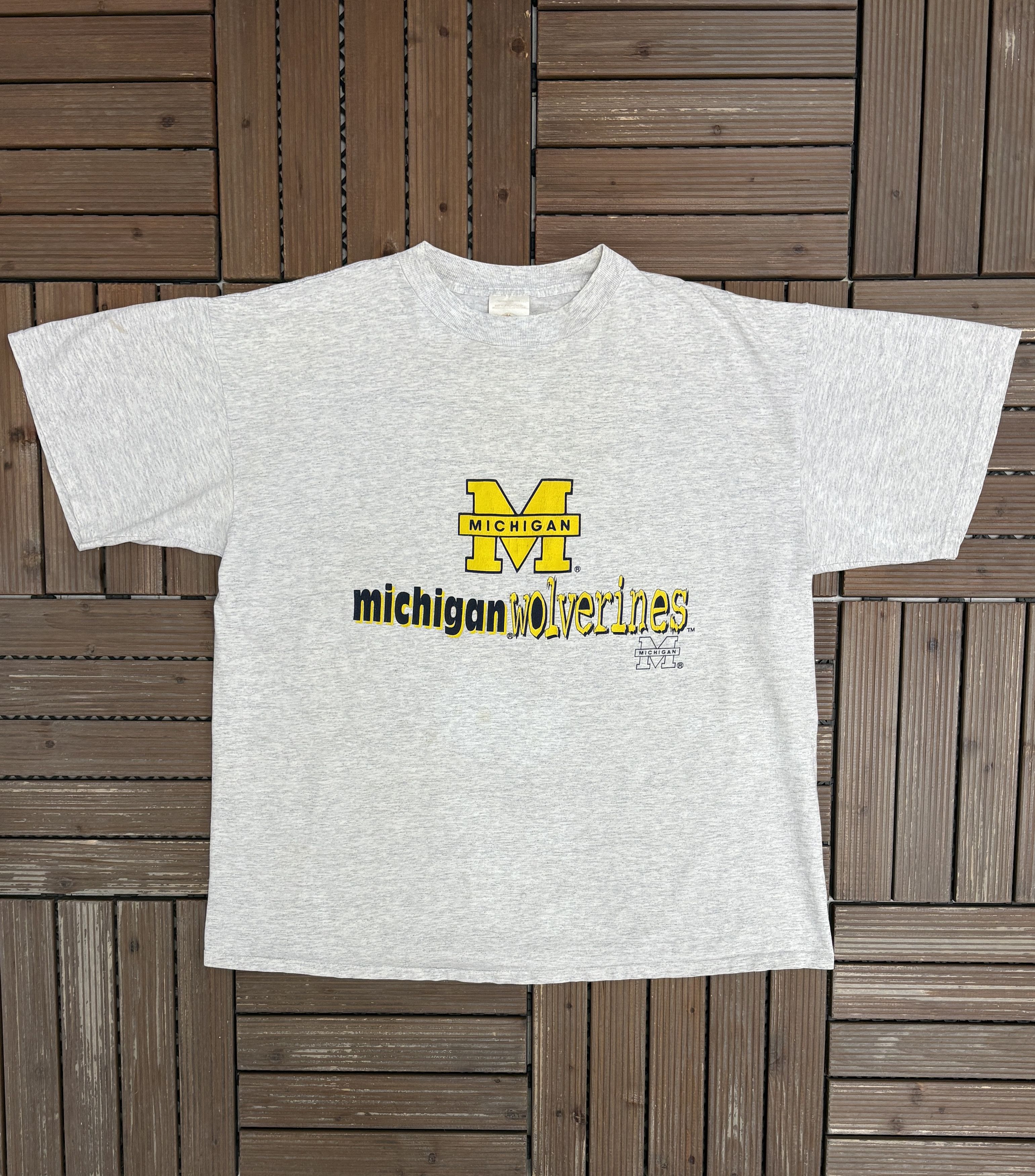 Vintage Michigan Wolverines Vintage Grey T-Shirt Tee Size US XL / EU 56 / 4 - 1 Thumbnail