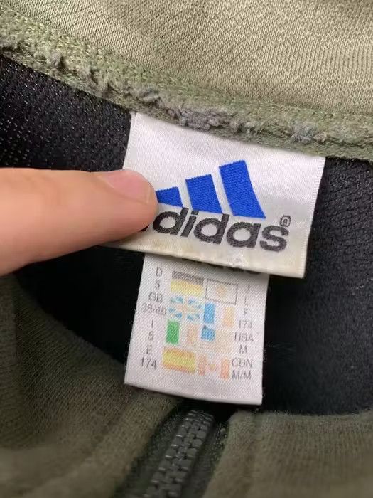 Adidas Adidas sweatshirt 1/4 zip logo sleeve size M khaki black Size US M / EU 48-50 / 2 - 3 Thumbnail