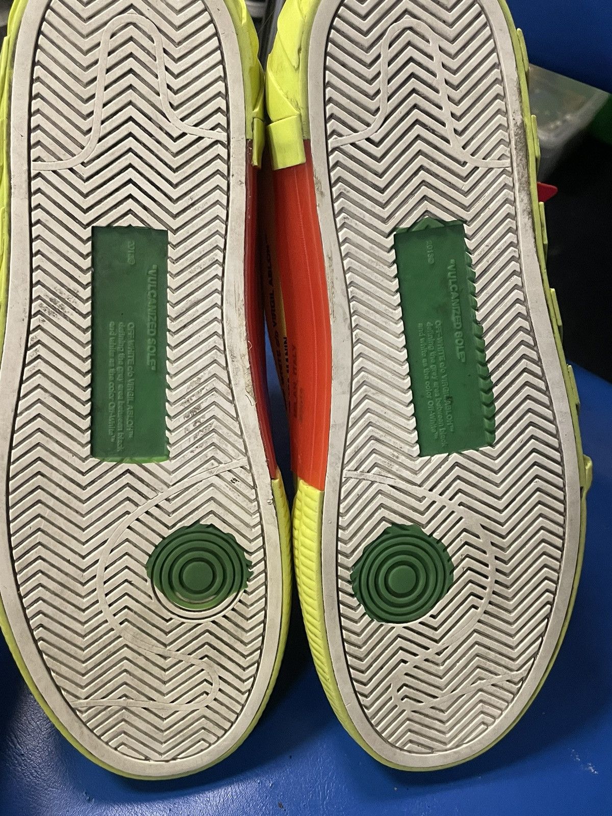 Off-White Off-White Vulc Low 'Fluo Yellow' Size US 11 / EU 44 - 6 Thumbnail