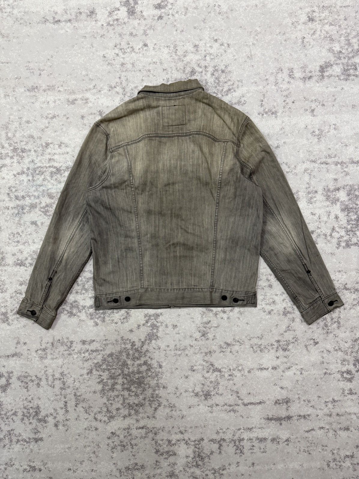 Levi's Levi’s Black Fade Denim Trucker Jacket Size US M / EU 48-50 / 2 - 14 Thumbnail