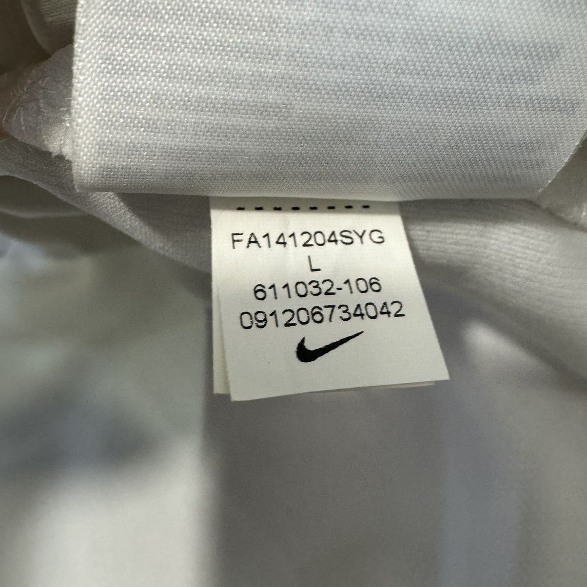 Nike Manchester united 14/15 away shirt #5 Marcos rojo Size US L / EU 52-54 / 3 - 9 Thumbnail