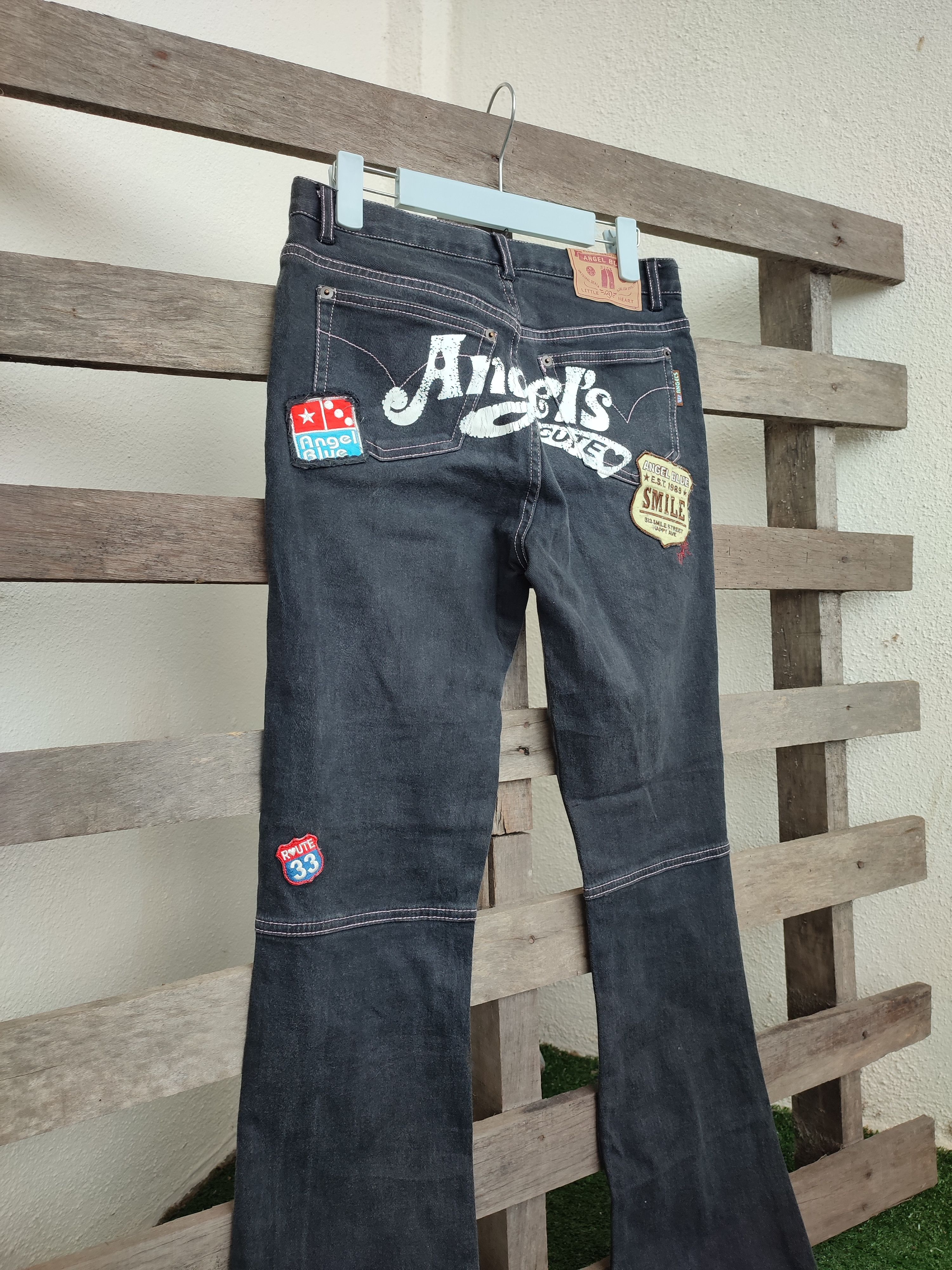 Angel Blue 💥Flare💥 Crazy Rare Angel Blue Patchwork Vintage Denim Size US 29 - 11 Thumbnail