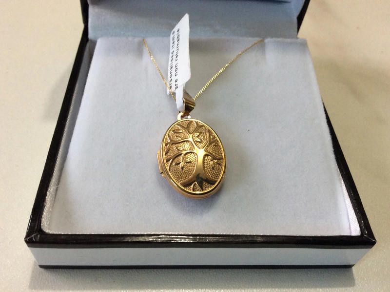 Designer 9ct gold with writing mum love you necklace Size ONE SIZE - 3 Thumbnail