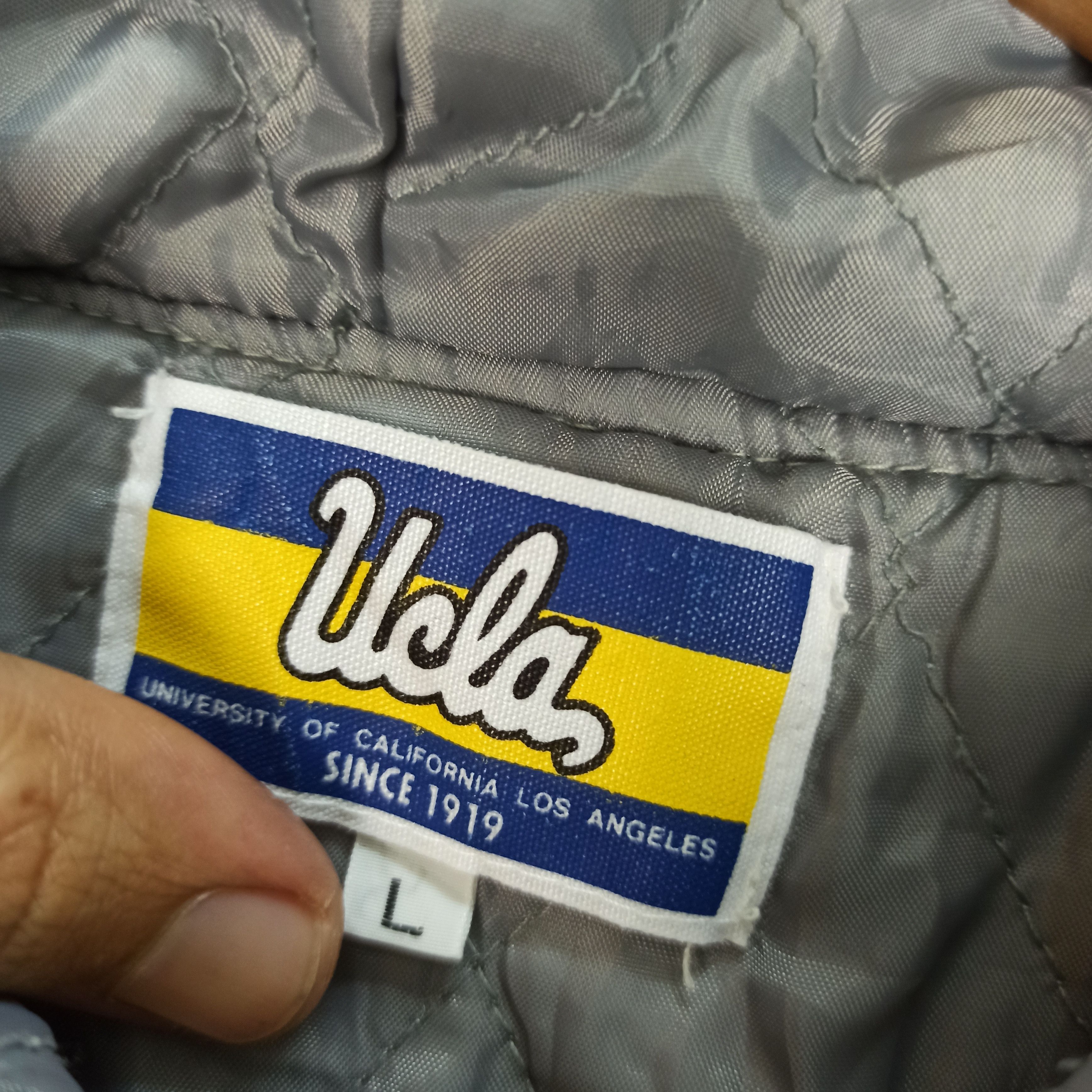 Other Rare!! Vintage UCLA Bruins Athletic Hoodie Spellout Size US L / EU 52-54 / 3 - 8 Thumbnail